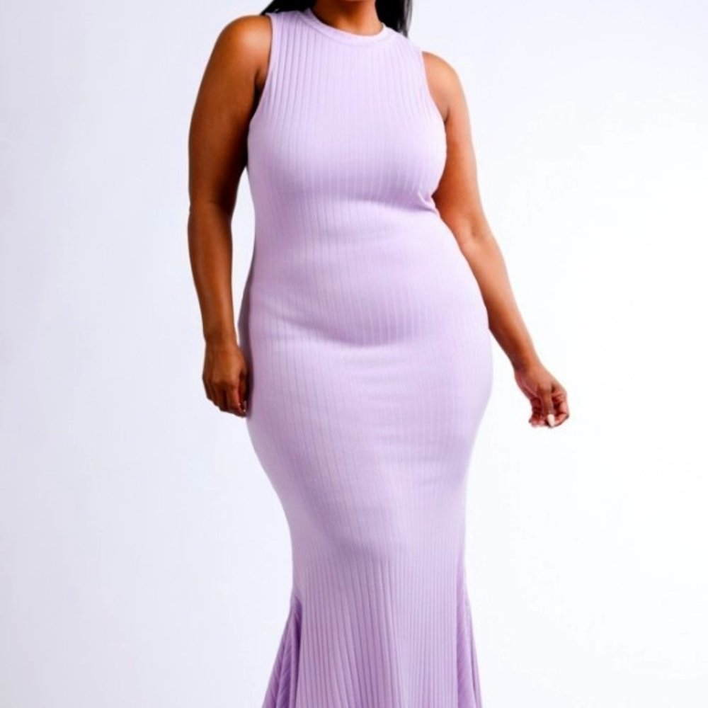 Sexy sleeveless ribbed shark bite hem tank…